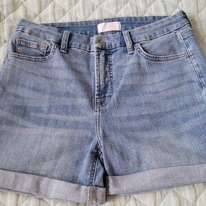 Jen 7 Cuffed Shorts Size 6